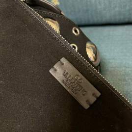 Picture of Valentino Handbags _SKUfw194064473fw